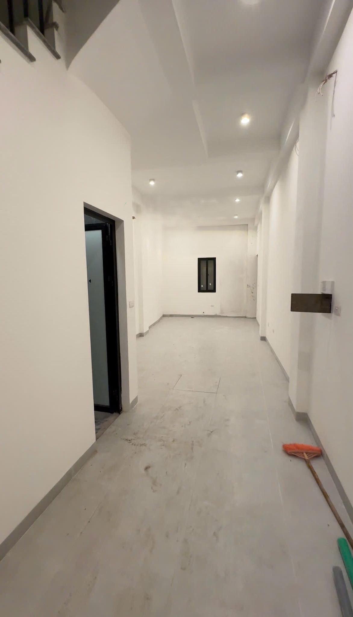 Cho thuê nhà ngõ ô tô Phố Phúc Tân, Hoàn Kiếm làm căn hộ dịch vụ, Home stay, Spa 22tr - Ảnh 1